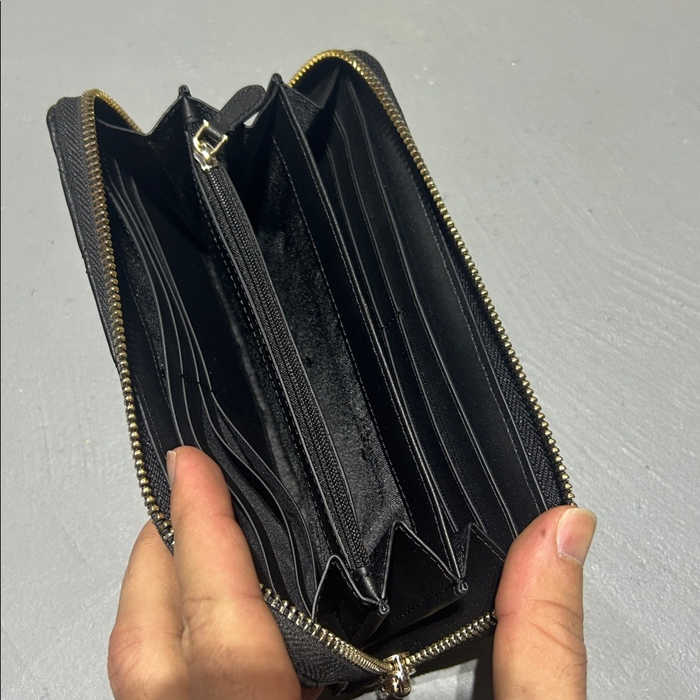 Kate Spade New York Black Diamond Quilted Pattern Leather Wallet - Picture 8 of 11